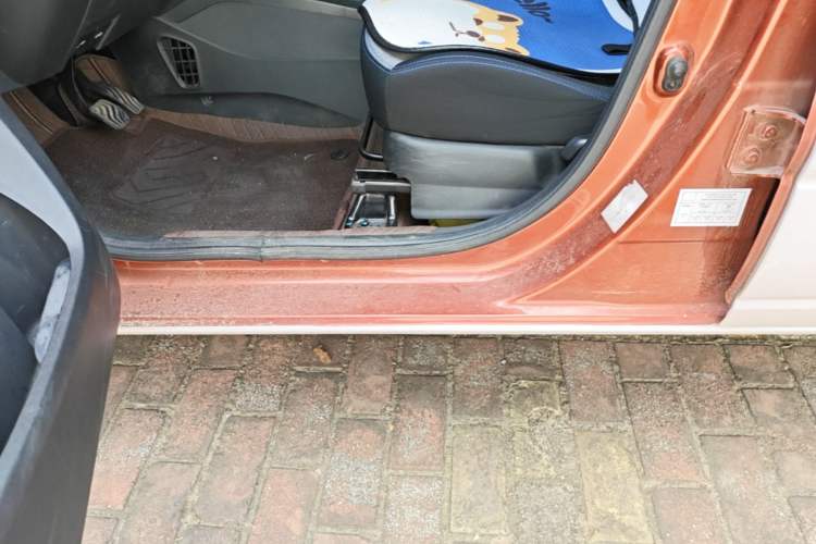 Used Dongfeng NAMMI EX1 2022 Quality Edition Left Side Sill