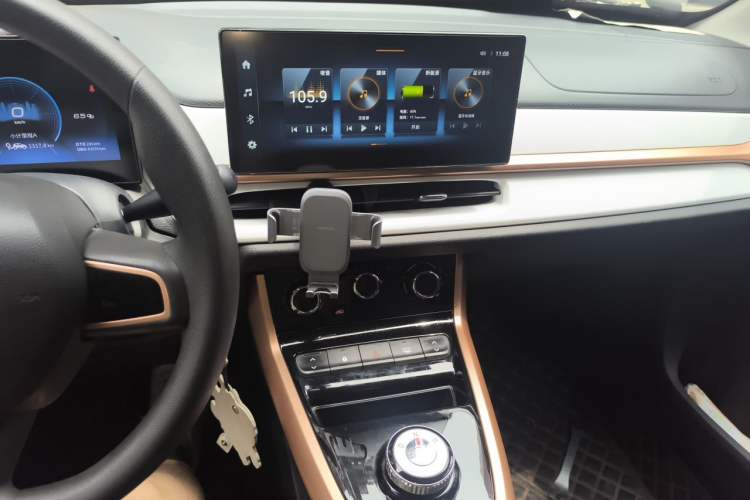 Used Dongfeng NAMMI EX1 2022 PRO Yuecheng Model Audio And AC Panel