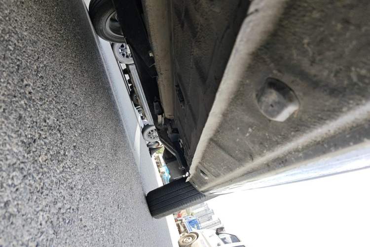 Used Dongfeng NAMMI EX1 2022 Revised PRO Yuecheng Version Chassis Front Left