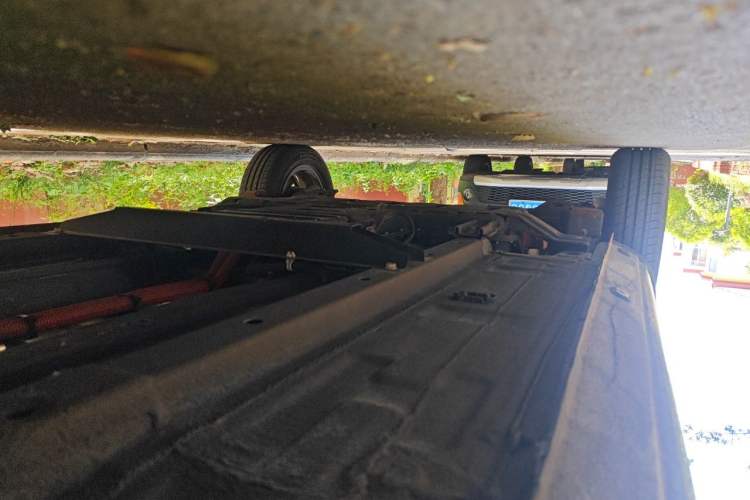 Used Dongfeng NAMMI EX1 2022 PRO Yuecheng Model Chassis Front Right