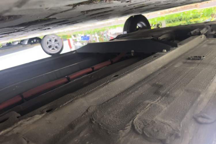 Used Dongfeng NAMMI EX1 2022 PRO Yuecheng Model Chassis Front Right