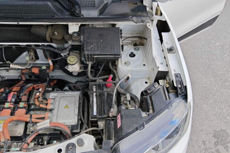 Used Dongfeng NAMMI EX1 2022 Revised PRO Yuecheng Version Engine Bay Left