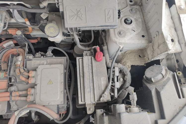 Used Dongfeng NAMMI EX1 2022 Quality Edition Engine Bay Left