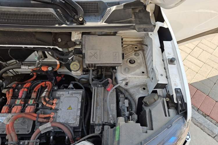 Used Dongfeng NAMMI EX1 2022 Revised PRO YueShi Version Engine Bay Left