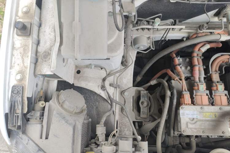Used Dongfeng NAMMI EX1 2022 Quality Edition Engine Bay Right