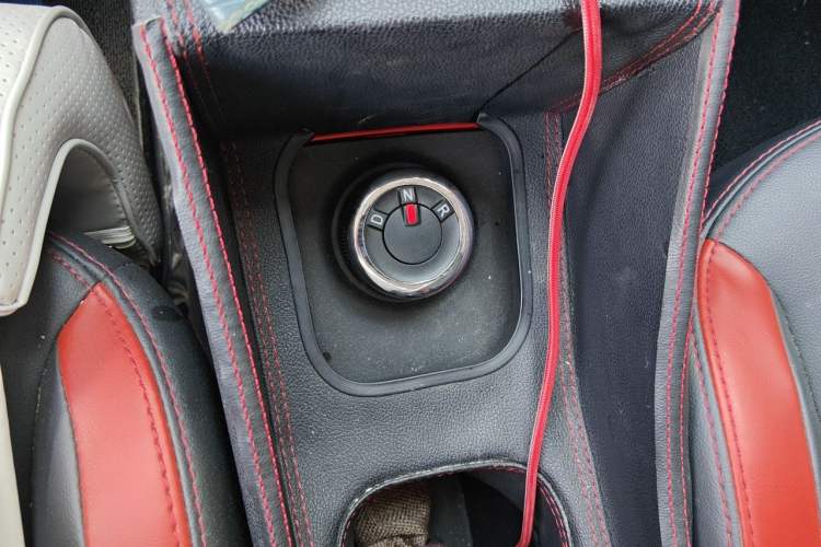 Used Dongfeng NAMMI EX1 2022 Revised PRO Yuecheng Version Gear Lever