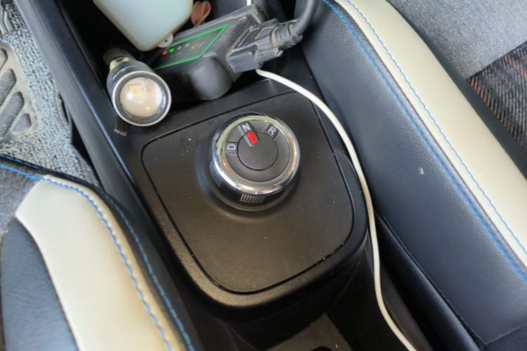 Used Dongfeng NAMMI EX1 2022 Quality Edition Gear Lever