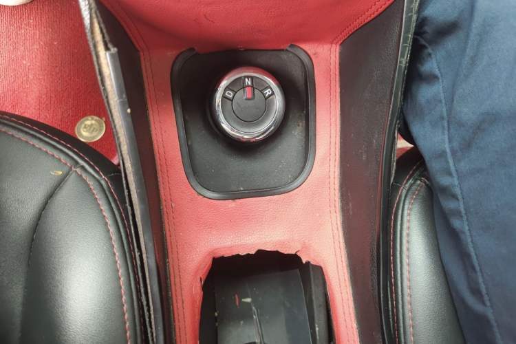 Used Dongfeng NAMMI EX1 2022 Quality Edition Gear Lever