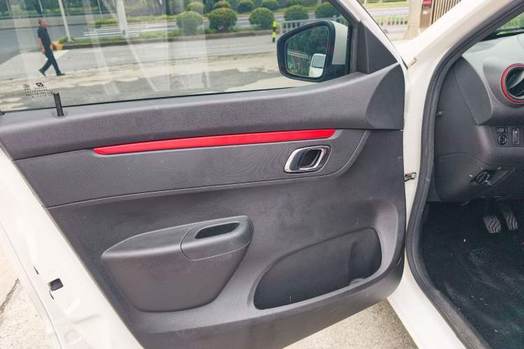 Used Dongfeng NAMMI EX1 2022 Revised PRO Yuecheng Version Interior 2