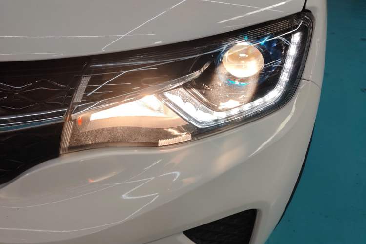 Used Dongfeng NAMMI EX1 2022 Revised PRO Yuecheng Version Left Front Headlight