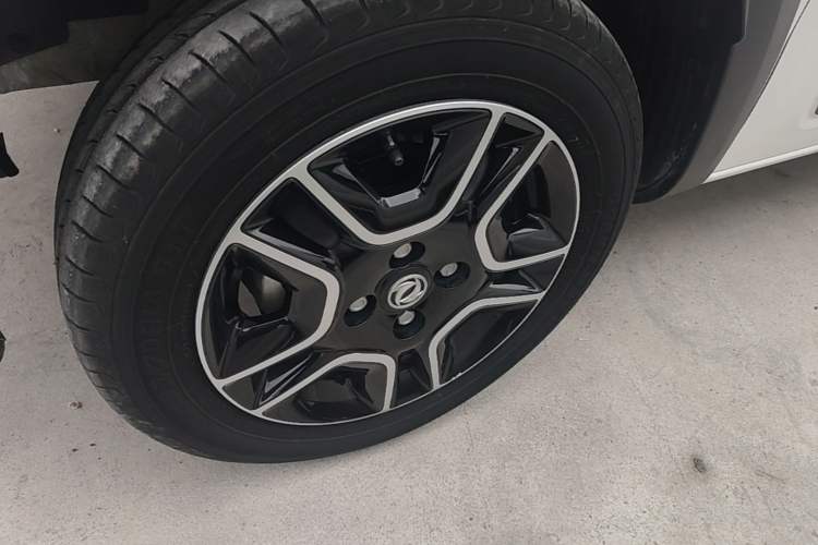 Used Dongfeng NAMMI EX1 2022 PRO Enjoyment Model Left Front Wheel Hub