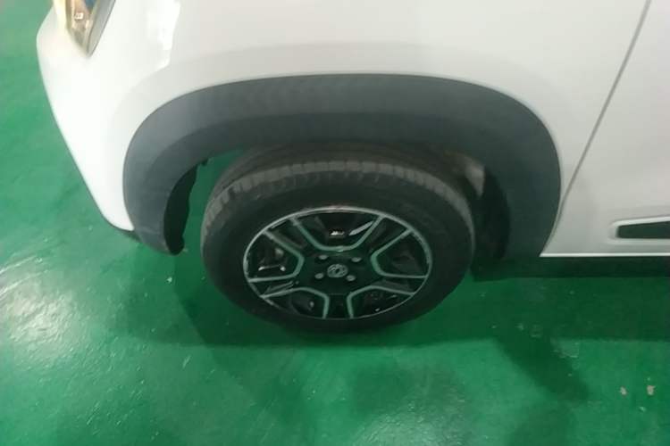Used Dongfeng NAMMI EX1 2022 PRO Enjoyment Model Left Front Wheel Hub