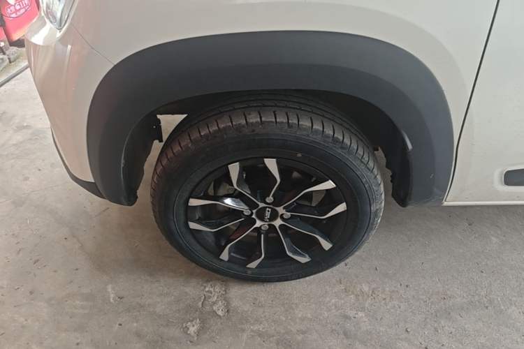 Used Dongfeng NAMMI EX1 2022 PRO YueXing Model Left Front Wheel Hub