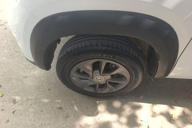 Used Dongfeng NAMMI EX1 2022 Revised PRO Enjoyment Version Left Front Wheel Hub