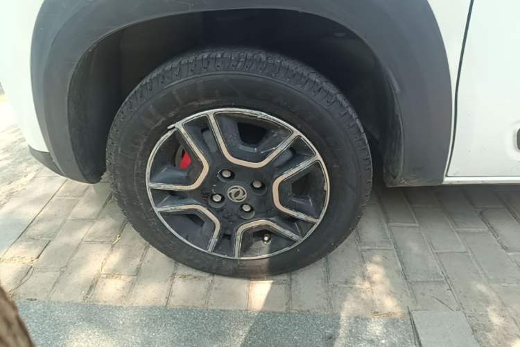 Used Dongfeng NAMMI EX1 2022 PRO Enjoyment Model Left Front Wheel Hub