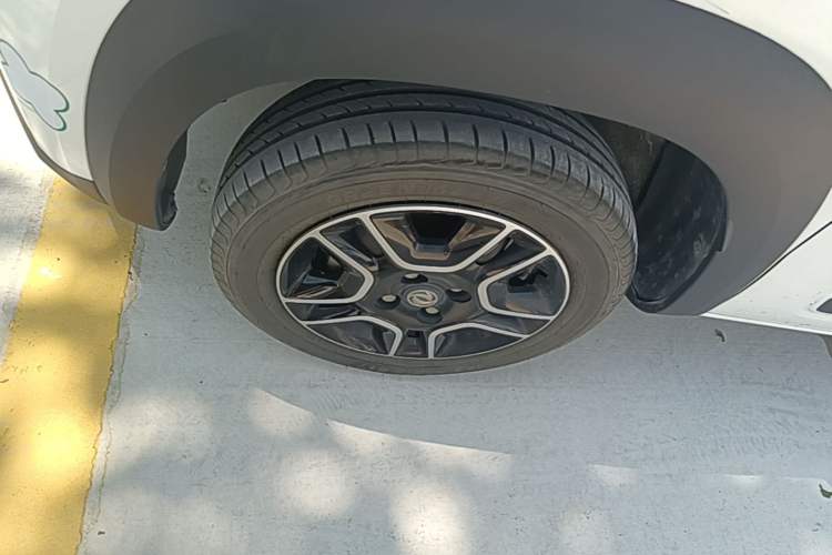 Used Dongfeng NAMMI EX1 2022 PRO Enjoyment Model Left Front Wheel Hub