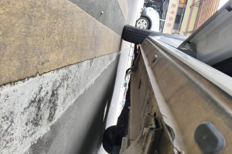 Used Dongfeng NAMMI EX1 2022 Revised PRO YueShi Version Left Side Sill