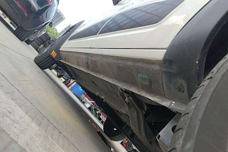 Used Dongfeng NAMMI EX1 2022 Revised PRO YueShi Version Left Side Sill