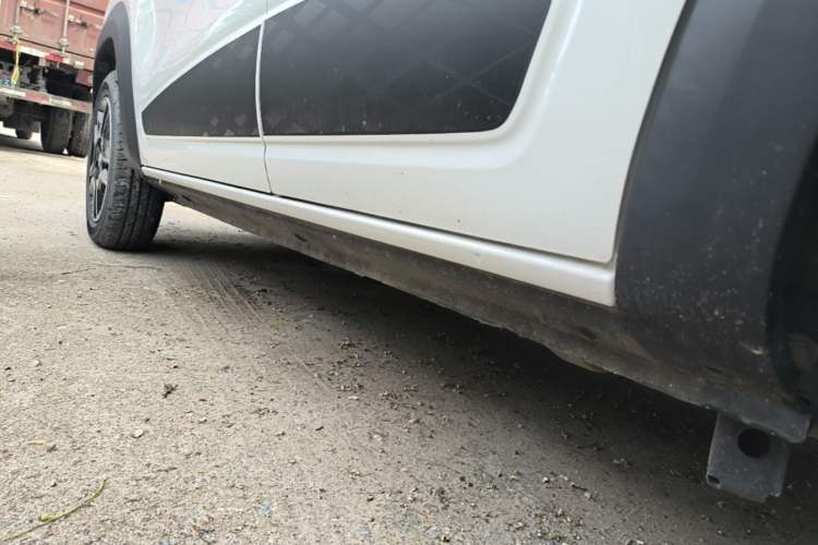 Used Dongfeng NAMMI EX1 2022 Revised PRO YueShi Version Left Side Sill
