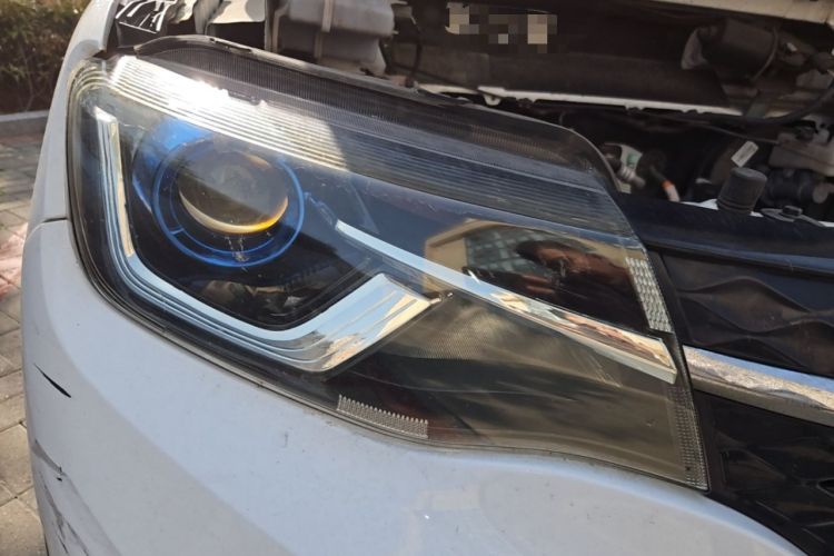 Used Dongfeng NAMMI EX1 2022 Revised PRO YueShi Version Right Front Headlight