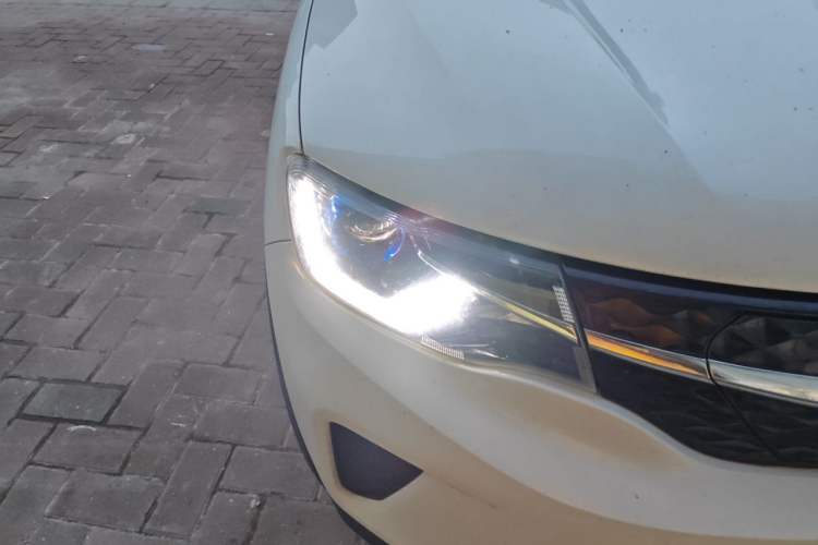 Used Dongfeng NAMMI EX1 2022 PRO Yuecheng Model Right Front Headlight