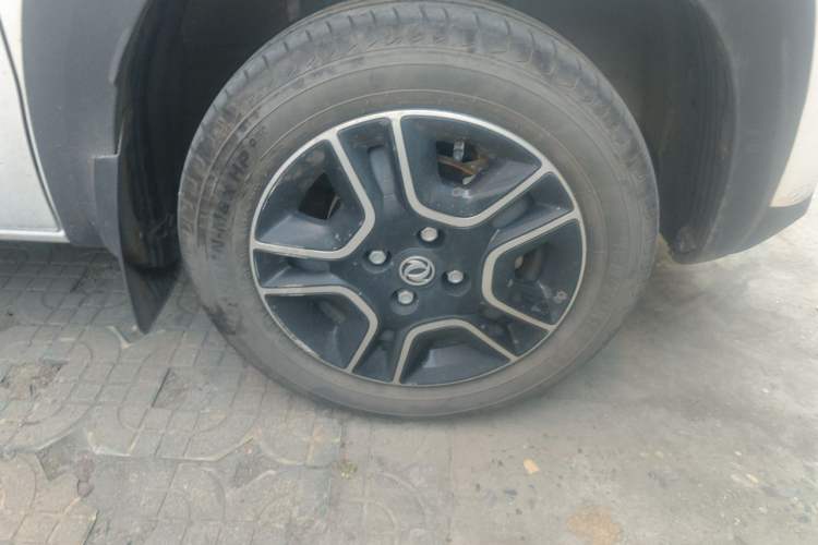 Used Dongfeng NAMMI EX1 2022 Revised PRO Enjoyment Version Right Front Wheel Hub
