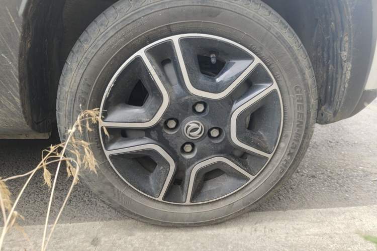 Used Dongfeng NAMMI EX1 2022 Quality Edition Right Front Wheel Hub