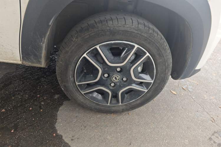 Used Dongfeng NAMMI EX1 2022 Revised PRO Enjoyment Version Right Front Wheel Hub