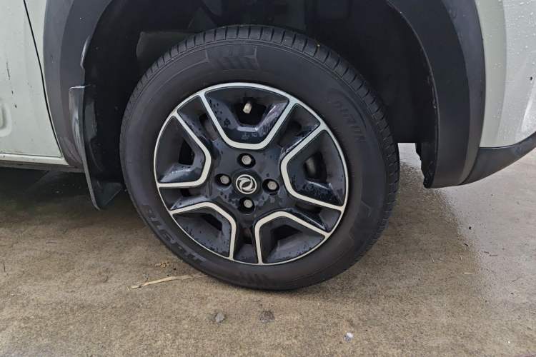 Used Dongfeng NAMMI EX1 2022 Revised PRO Enjoyment Version Right Front Wheel Hub