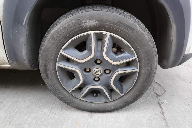 Used Dongfeng NAMMI EX1 2022 Revised PRO Enjoyment Version Right Front Wheel Hub