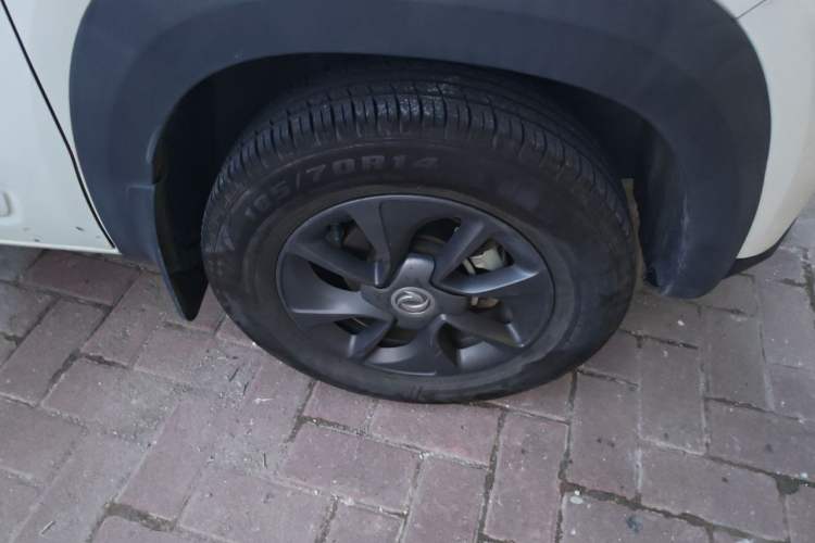 Used Dongfeng NAMMI EX1 2022 PRO Yuecheng Model Right Front Wheel Hub