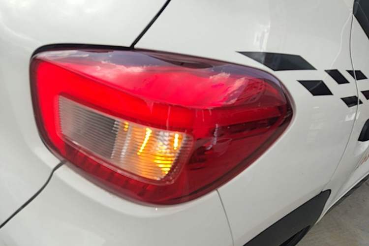 Used Dongfeng NAMMI EX1 2022 Revised PRO YueShi Version Right Rear Taillight