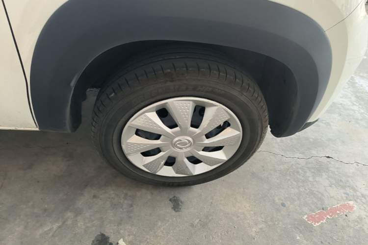 Used Dongfeng NAMMI EX1 2022 Quality Edition Right Rear Wheel Hub