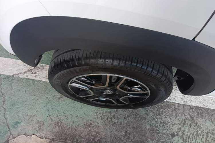 Used Dongfeng NAMMI EX1 2022 Revised PRO Enjoyment Version Right Rear Wheel Hub