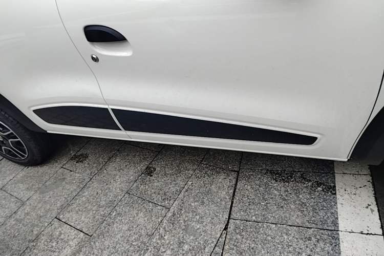 Used Dongfeng NAMMI EX1 2022 Revised PRO Enjoyment Version Right Side Sill