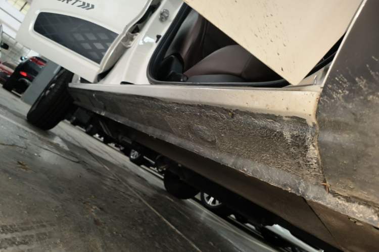 Used Dongfeng NAMMI EX1 2022 PRO Joyful Edition Right Side Sill