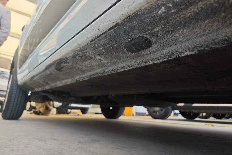 Used Dongfeng NAMMI EX1 2022 PRO Joyful Edition Right Side Sill