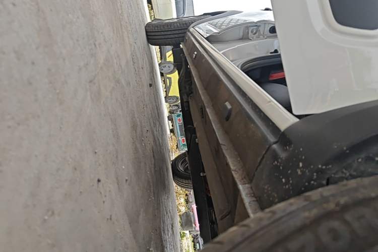 Used Dongfeng NAMMI EX1 2022 Revised PRO Enjoyment Version Right Side Sill