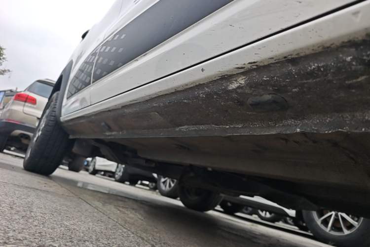 Used Dongfeng NAMMI EX1 2022 PRO Joyful Edition Right Side Sill