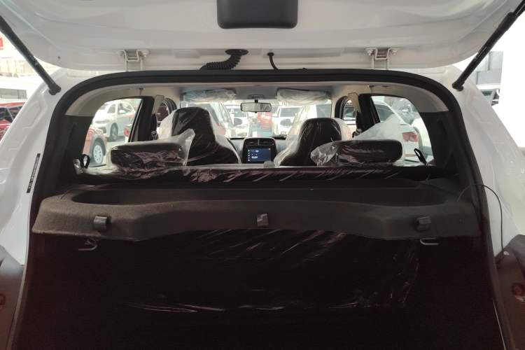 Used Dongfeng NAMMI EX1 2022 Revised PRO Yuecheng Version Trunk