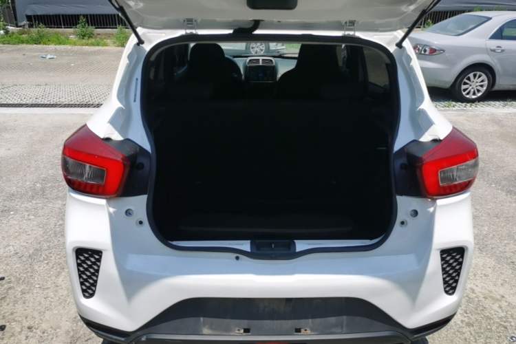 Used Dongfeng NAMMI EX1 2022 Revised PRO Enjoyment Version Trunk