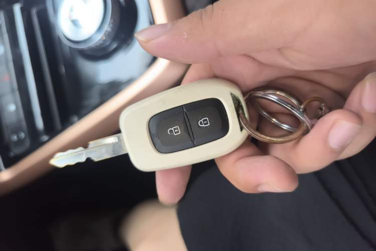 Used Dongfeng NAMMI EX1 2022 PRO Yuecheng Model Vehicle Key