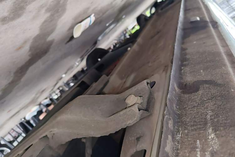 Used Dongfeng NAMMI EX1 2023 PRO Light Wind Edition Lightning Model Left Side Sill