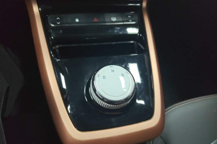 Used Dongfeng NAMMI EX1 2023 PRO Light Wind Edition Lightning Model Gear Lever