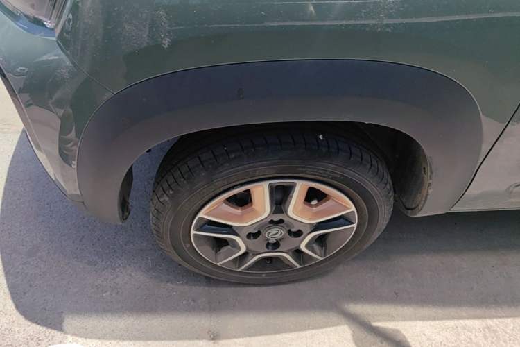 Used Dongfeng NAMMI EX1 2023 PRO Light Wind Edition Lightning Model Left Front Wheel Hub