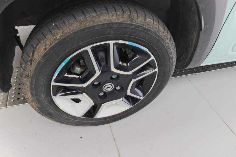 Used Dongfeng NAMMI EX1 2023 PRO Light Wind Edition Lightning Model Left Front Wheel Hub