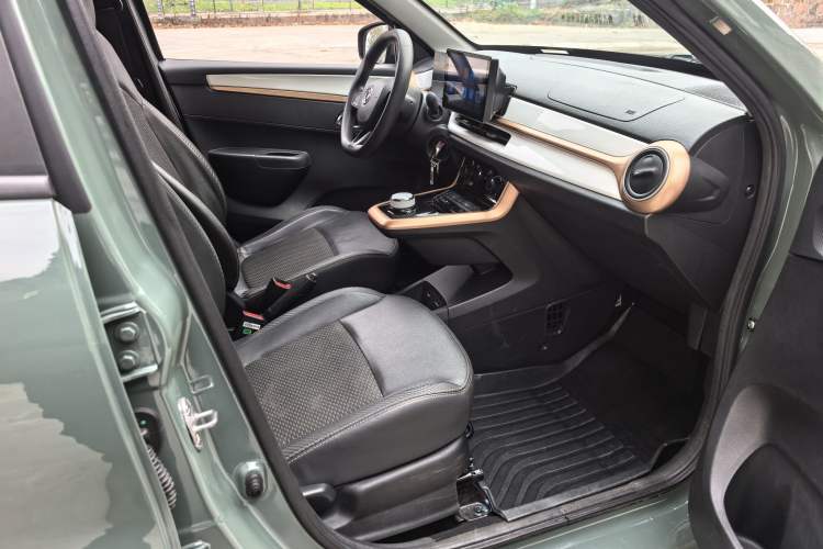 Used Dongfeng NAMMI EX1 2023 PRO Light Wind Edition Lightning Model Right Front Seat