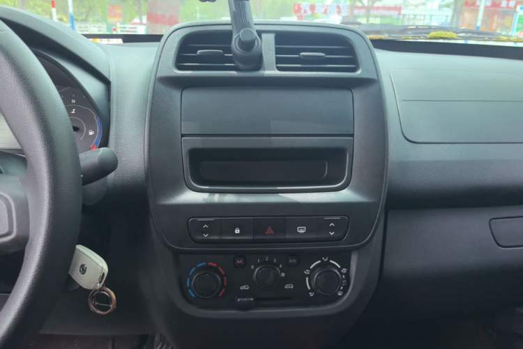 Used Dongfeng NAMMI EX1 2023 PRO Light Wind Edition Lightning Model Audio And AC Panel