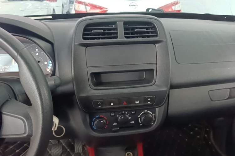 Used Dongfeng NAMMI EX1 2023 PRO Light Wind Edition Lightning Model Audio And AC Panel