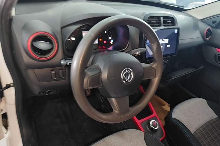 Used Dongfeng NAMMI EX1 2023 PRO Light Wind Edition Lightning Model Center Console